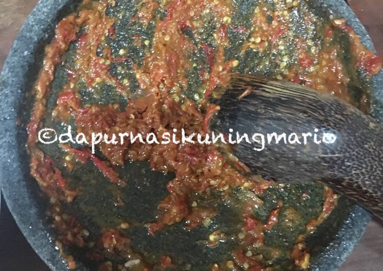 Sambal penyet ala warung Tenda lamongan