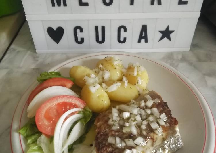 Peixe espada grelhado com molho especial