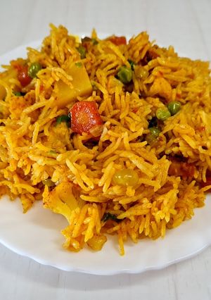 वेज पुलाव(veg pulao recipe in hindi) रेसिपी मुख्य फोटो