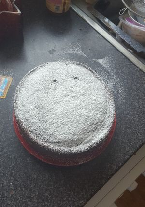 A picture of Sara's yummy tempting chocolate cake.