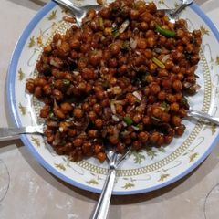 A picture of Chilli kale chane.