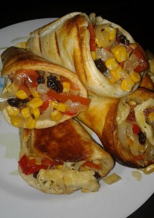 Una foto de Conos con tapas de empanadas con un cono casero 