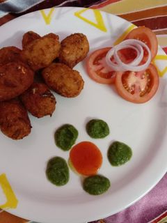 मैगी नूडल्स कटलेट (maggi noodles cutlet recipe in Hindi) रेसिपी मुख्य फोटो