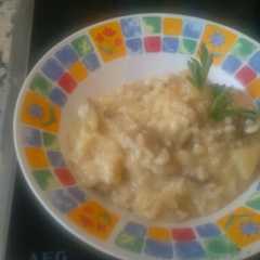 Una foto de Risotto de berenjena y calabacín