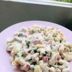 A picture of Russian Salad 🇷🇺.
