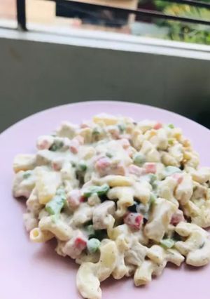 A picture of Russian Salad 🇷🇺.