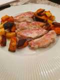 Salmonetes al horno con mini papas y boniatos