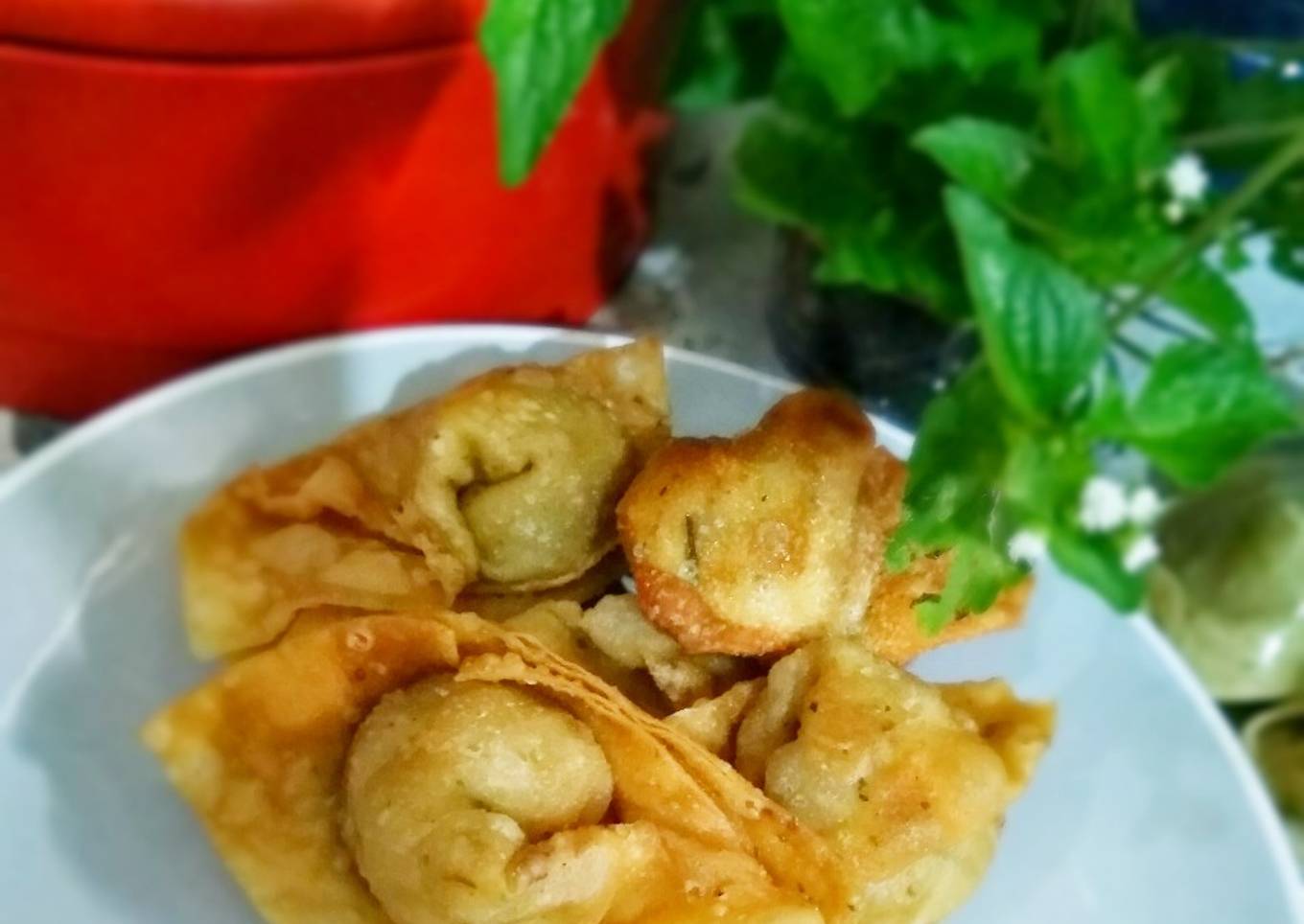 Pangsit Goreng Isi Ayam