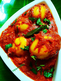 A picture of Egg korma.