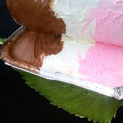 A picture of Ice cream.