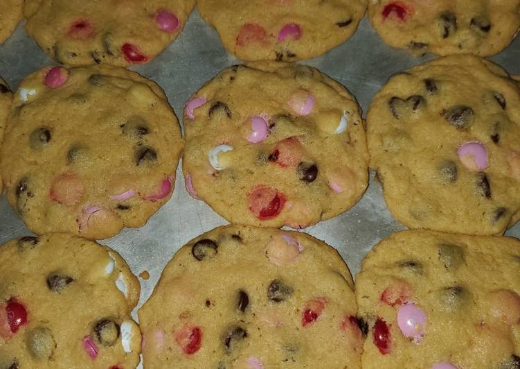 Valentine's Day chocolate chip and m&amp;m cookies