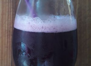 Una foto de Jugo de uva🍇🍷