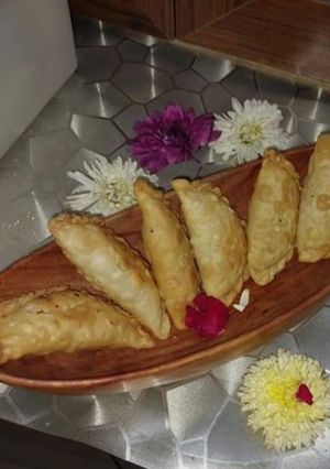 A picture of Jaggery Gujiya.