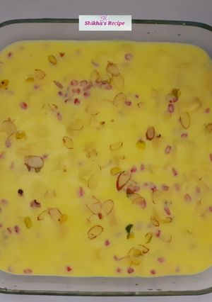 A picture of Fruit custard.