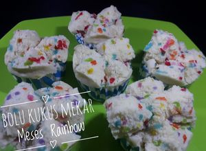 Foto resep Bolu Kukus Mekar Meses Rainbow No Mixer 1 Telur