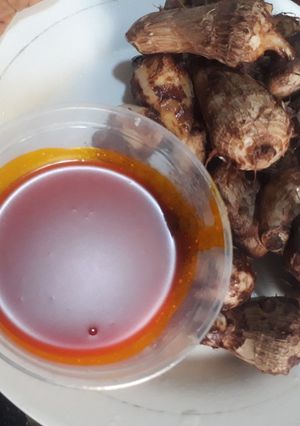A picture of Cocoyam with red oil.