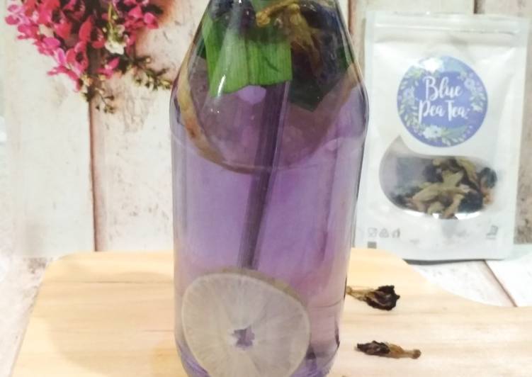 Blue violet tea