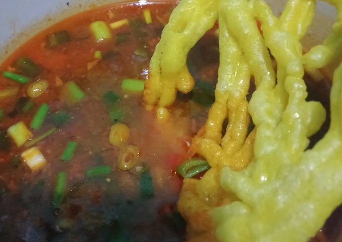 Sambal kerupuk mie (kerupuk banjur)