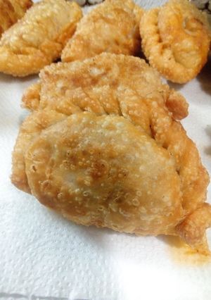 Una foto de EMPANADAS (fritas) de carne