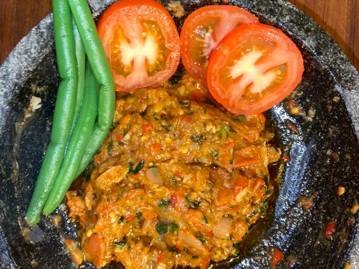 Cara Gampang Membikin Resep Sambel terasi goreng kemangi yang Uenak Anti Ribet, Uenak Banget