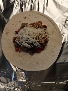 Una foto de Burritos con pimientos y huevo 🌯🌯