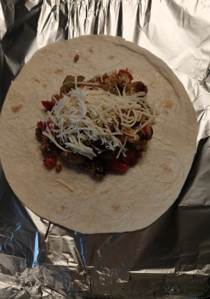 Una foto de Burritos con pimientos y huevo 🌯🌯