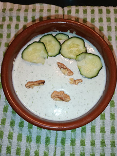 Foto principal de Dip de queso fresco batido y pepino