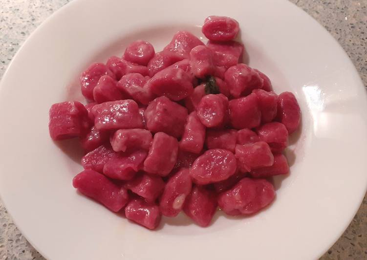 Step-by-Step Guide to Prepare Award-winning Gnocchi di patate e rapa rossa