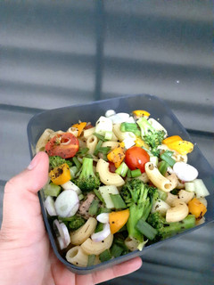 Foto resep Chicken Pasta Salad (Ayam dan Pasta Salad) 🎀