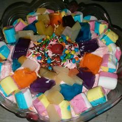 A picture of Creamy fruit chaat salad.