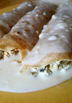 Una foto de Canelones integrales rellenos de berenjena y ricota