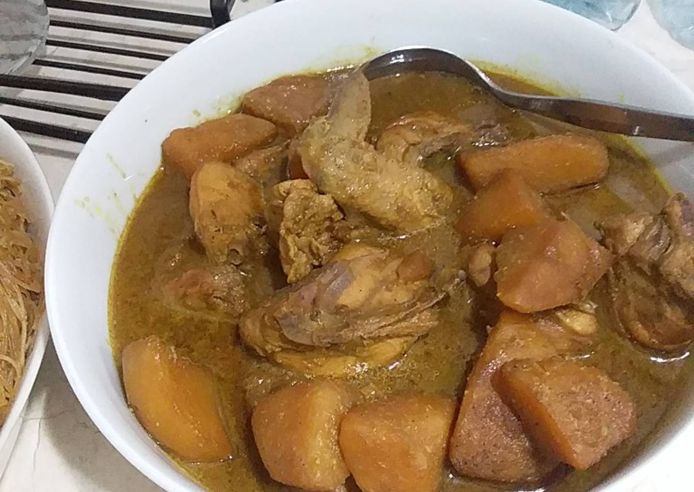 Semur ayam kentang simple ala ibuLuRah