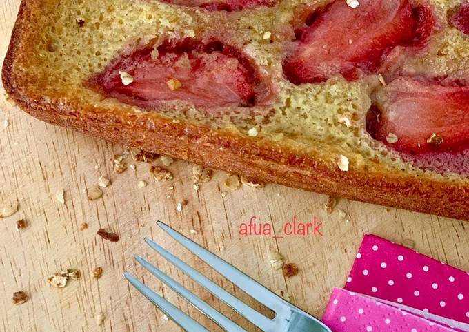 Banana, oats and strawberry bread