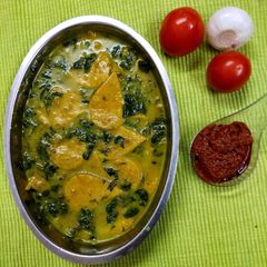 A picture of Methi Dhokli.
