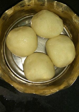 ঘরে বানানো রসগোল্লা রেসিপির প্রধান ছবি