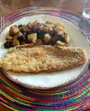 Filete de corvinilla frito con harina de yuca