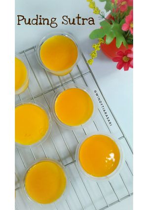 Foto resep Puding Sutra Toping Sirup Jeruk (5 bahan, 136 kalori percup)