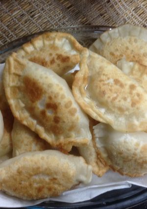 A picture of Gujjiya.
