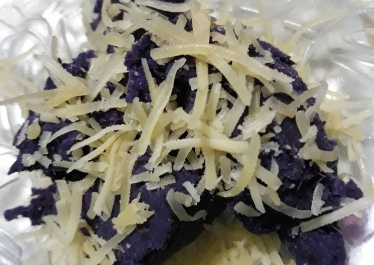 Getuk ubi ungu tabur keju