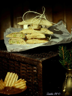 Una foto de Samosas Veganas: Empanadillas Hindúes de Patata y Guisantes