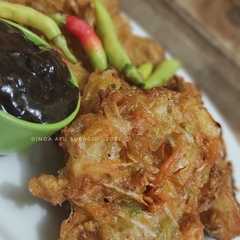 A picture of Ote-ote (Bakwan Sayur) Tauge.
