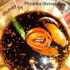 A picture of Amchoor ki khatti Mithi chutney.