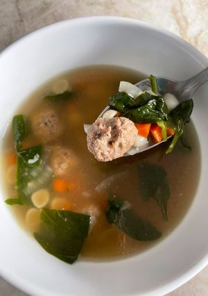 A picture of Italian Wedding Soup.