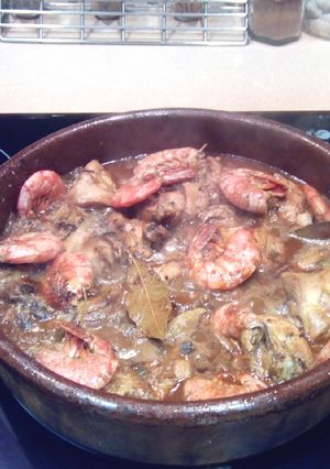 Una foto de Pollastre amb escamarlans. Pollo con cigalas