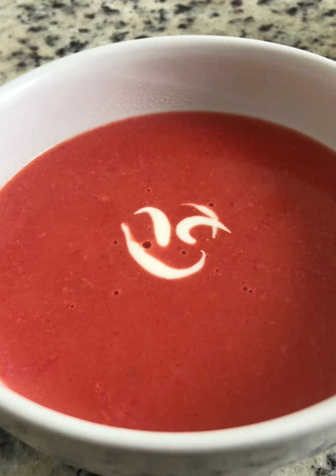 Una foto de Crema de betabel (remolacha) ¡fácil!