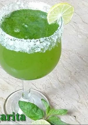 A picture of Summer drink Mint Margarita.