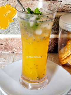 Foto resep Es Jeruk 🍊 Selasih