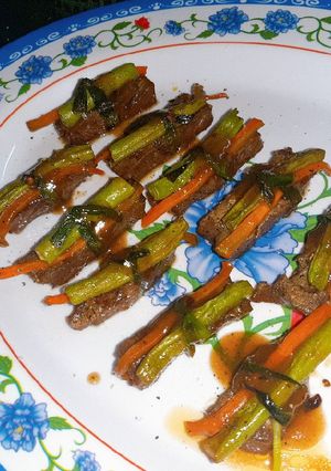 Hình của món Steak đậu que, cà rốt sốt chua ngọt.