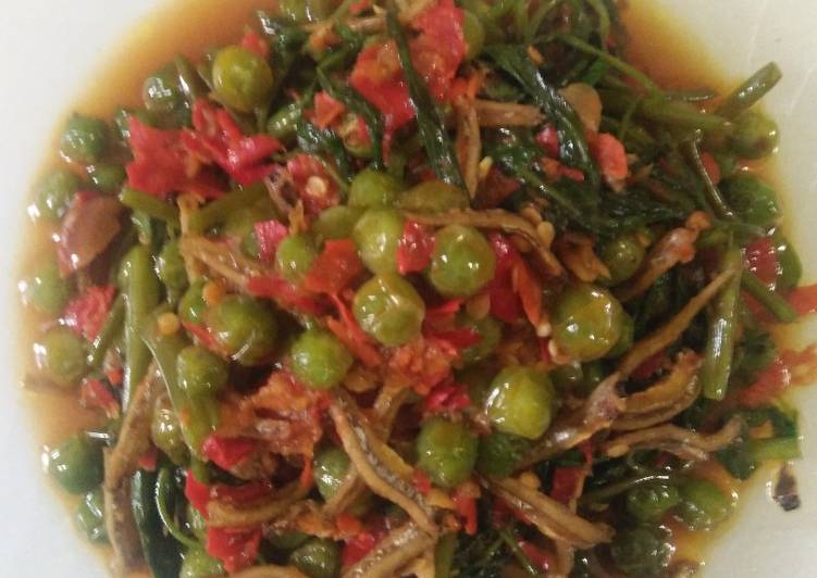 Resep Tumis Kangkung + lencak + Teri yang Enak Banget