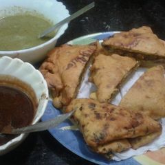 A picture of Veg achaari roti parcel.